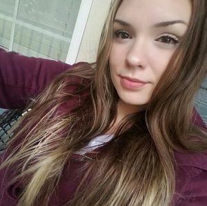 Meet your Posher, Briana